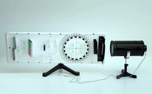 Zestaw optyczny z oświetlaczem halogenowym