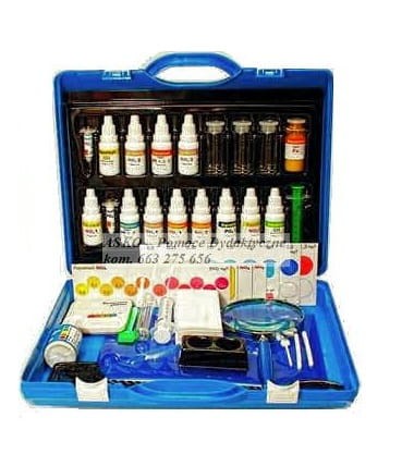 Walizka Ekobadacza do obserwacji i analizy chemicznej wód oraz ph gleby