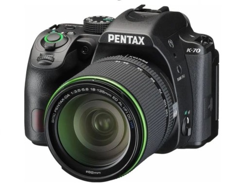Aparat lustrzanka Pentax z możliwością filmowania