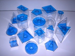 Bryły geometryczne transparentne 6 cm 17 szt.