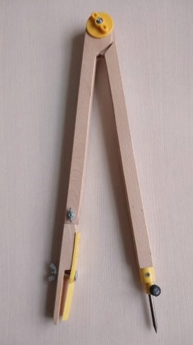 Cyrkiel tablicowy drewniany na kredę