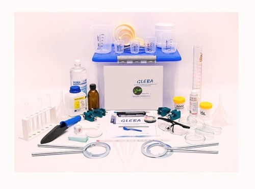 Rozbudowany zestaw do badania i analizy gleby