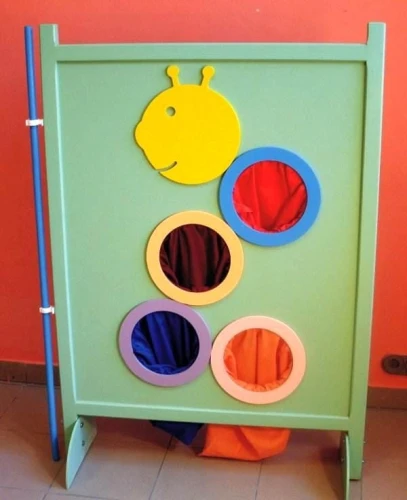 Kącik przedszkolaka panel gąsienica