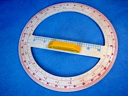 Kątomierz drewniany kołowy