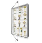 Gablota na puchary GPB 100x150x25cm otwierana na bok, 3 półki