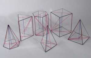 Bryły geometryczne ostro i graniastosłupy 6 szt.