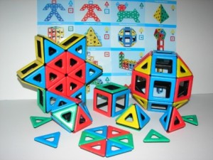 Magnetyczny Polydron - duży klasowy zestaw 96 elementów